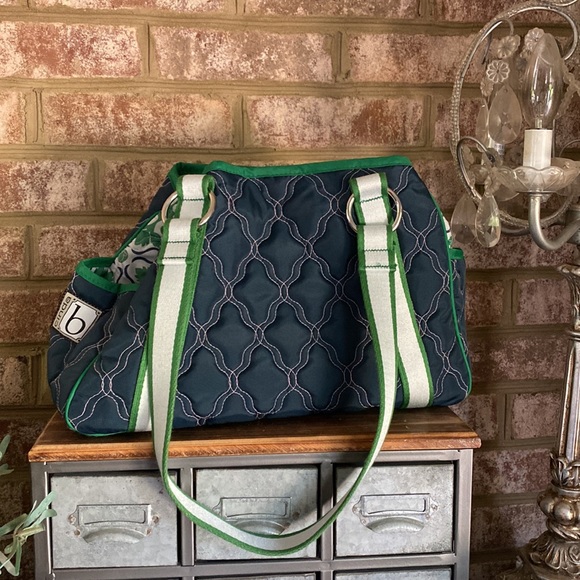 CINDY B TRAVEL SHOULDER BAG NEW NO TAG - Picture 5 of 8